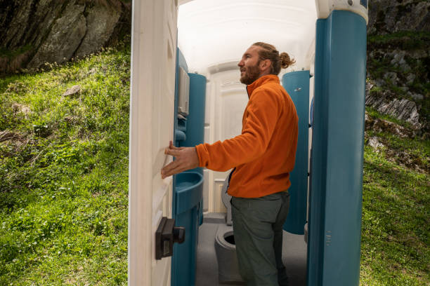 Portable Toilet Options We Offer in Woodson Terrace, MO