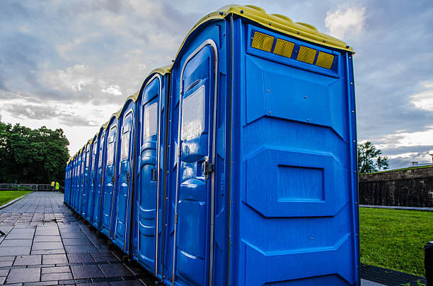 Affordable portable toilet rental in Woodson Terrace, MO
